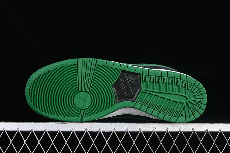 All categories Nk SB Dunk series Nk SB Dunk Low low-top sneakers K version Nk SB Dunk Low black and green Dunk series low-top casual sports skateboard shoes BQ6817-005